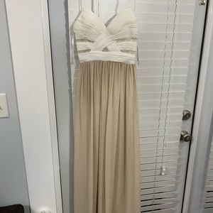 Cute dress never worn